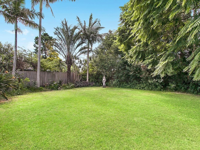 21 Seabrook Street, Elanora QLD 4221