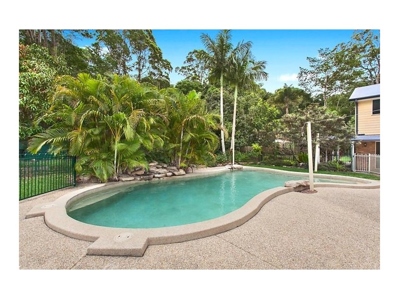 16 Camphorlaurel Court, Tallebudgera Valley QLD 4228