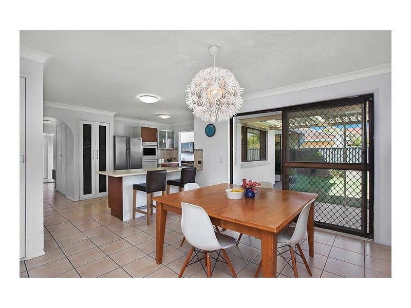 94 Nineteenth Avenue, Palm Beach QLD 4221