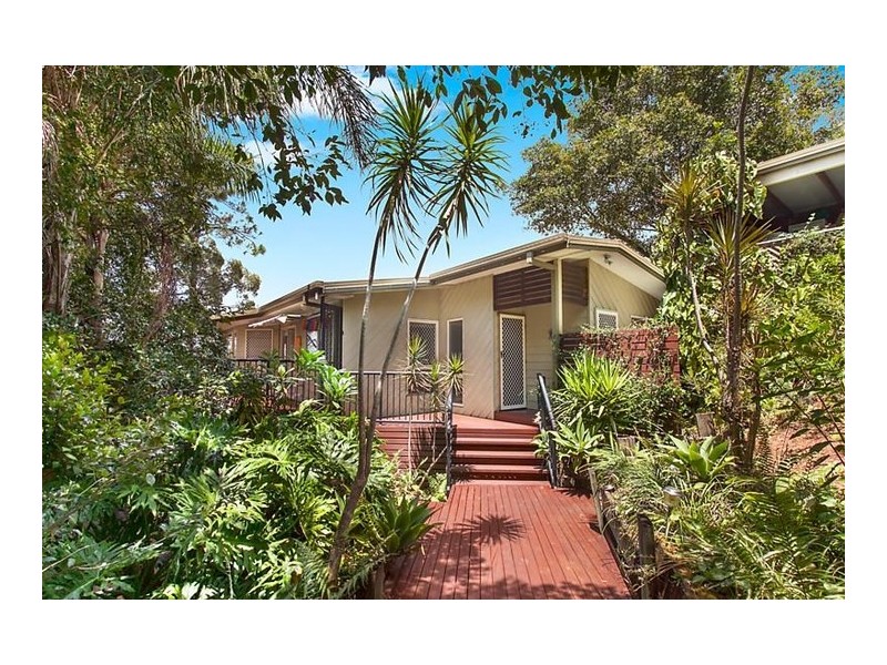 16 Bindoon Close, Elanora QLD 4221