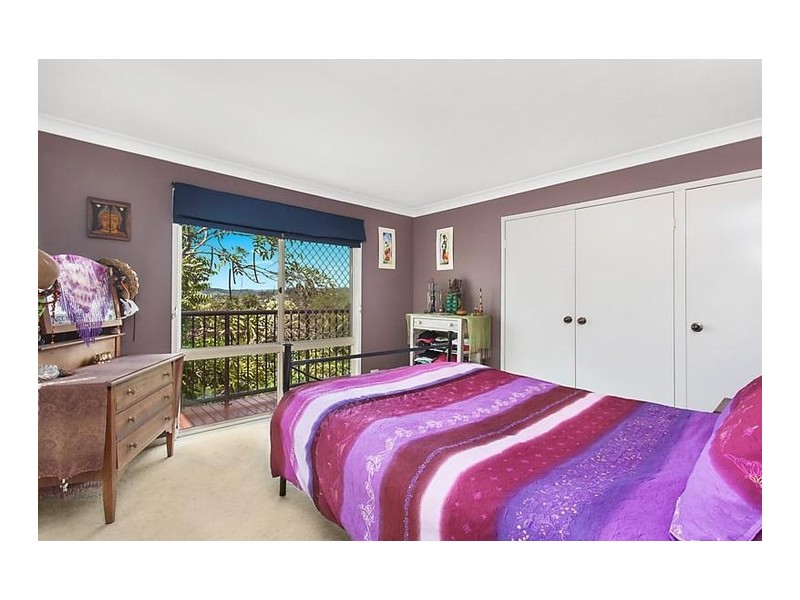 16 Bindoon Close, Elanora QLD 4221