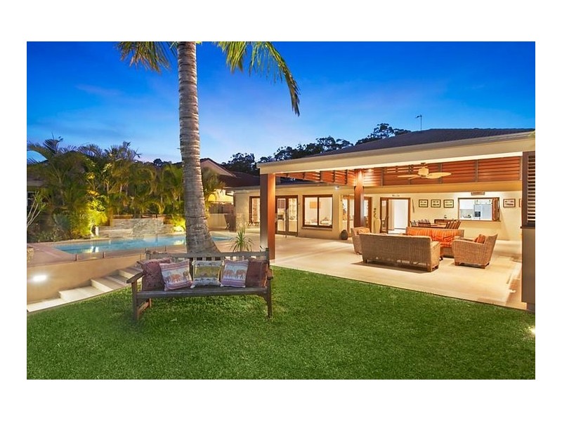 122 Tallebudgera Drive, Palm Beach QLD 4221