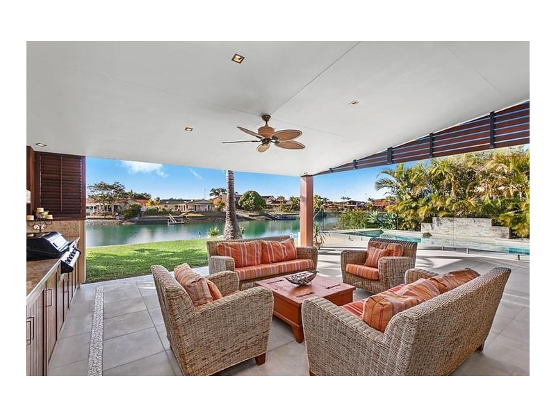 122 Tallebudgera Drive, Palm Beach QLD 4221