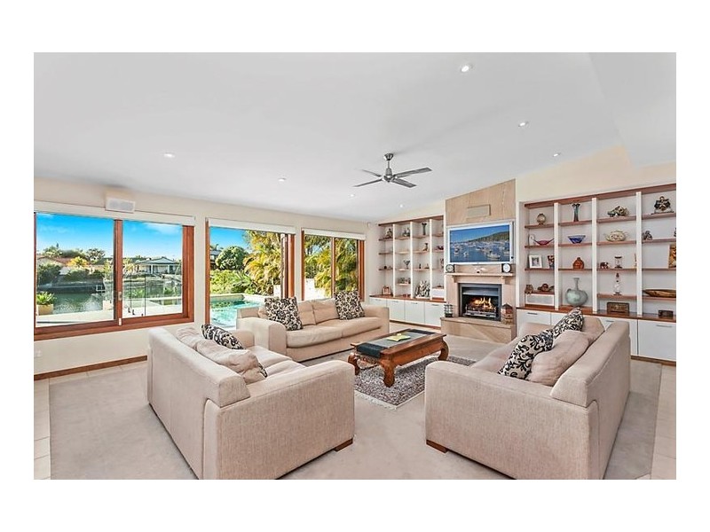 122 Tallebudgera Drive, Palm Beach QLD 4221