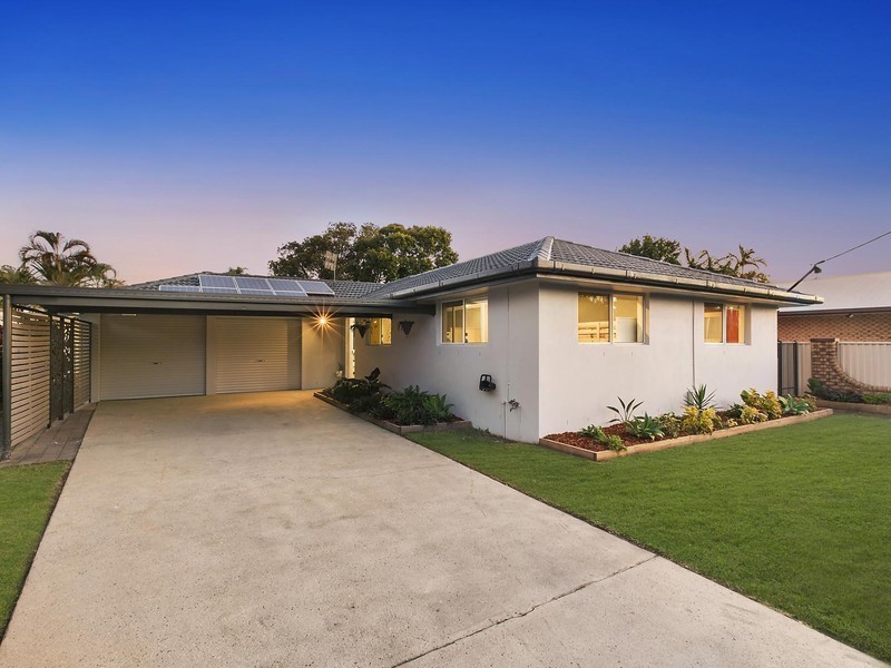 251 Mallawa Drive, Palm Beach QLD 4221