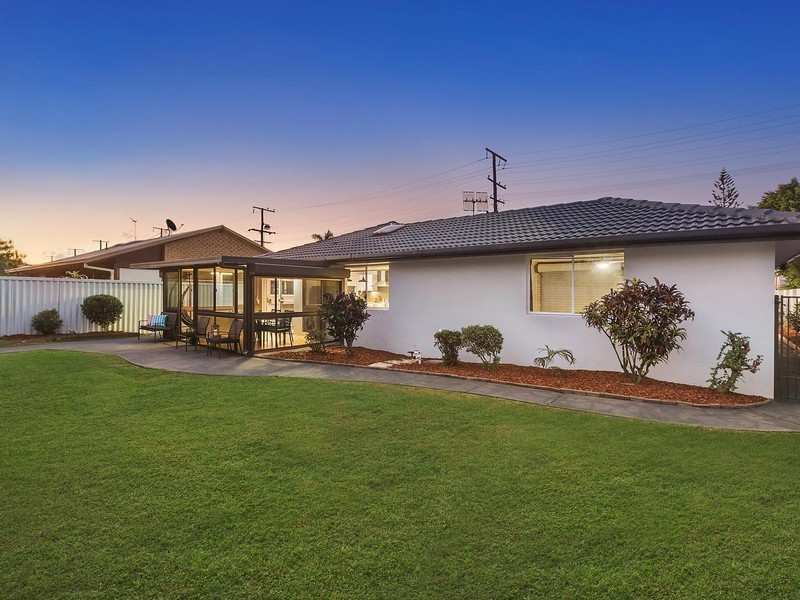 251 Mallawa Drive, Palm Beach QLD 4221