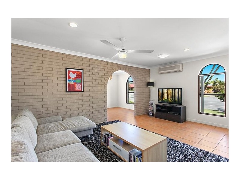 103 Burleigh Street, Burleigh Waters QLD 4220