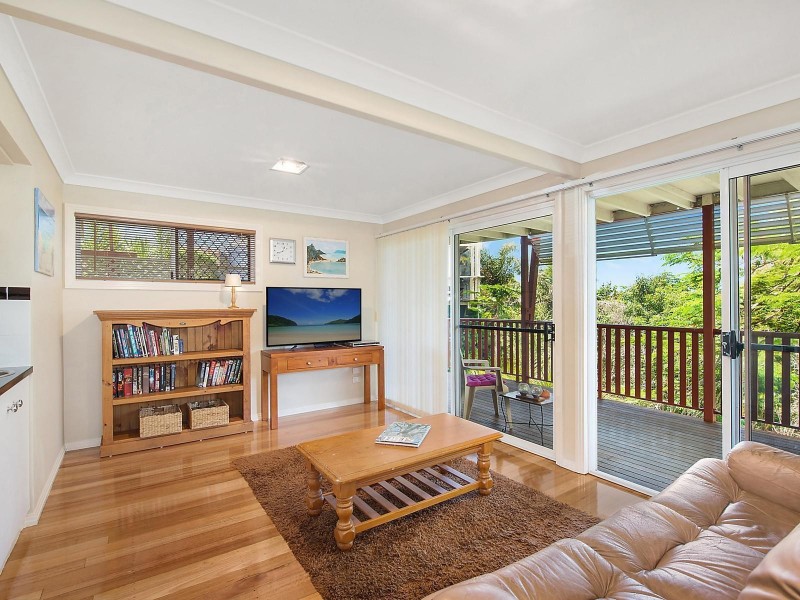 70 Doubleview Drive, Elanora QLD 4221