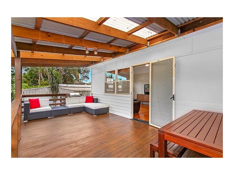 27 Amboina Avenue, Palm Beach QLD 4221