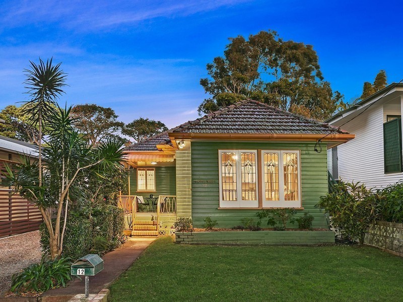 12 First Avenue, Palm Beach QLD 4221