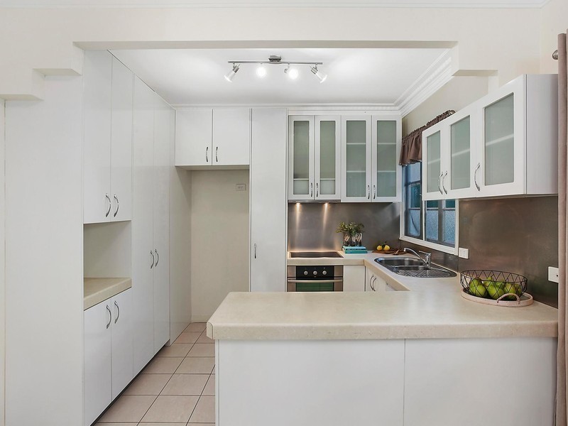12 First Avenue, Palm Beach QLD 4221