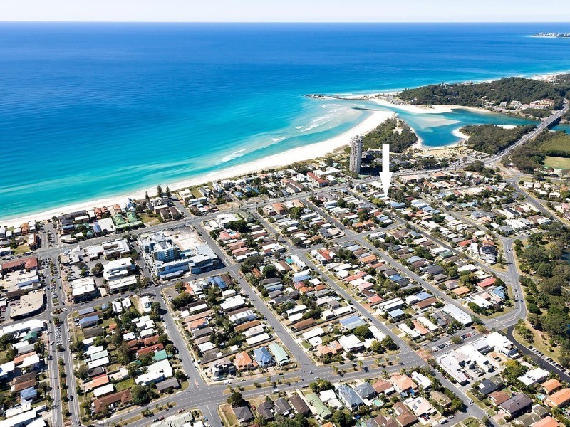 12 First Avenue, Palm Beach QLD 4221