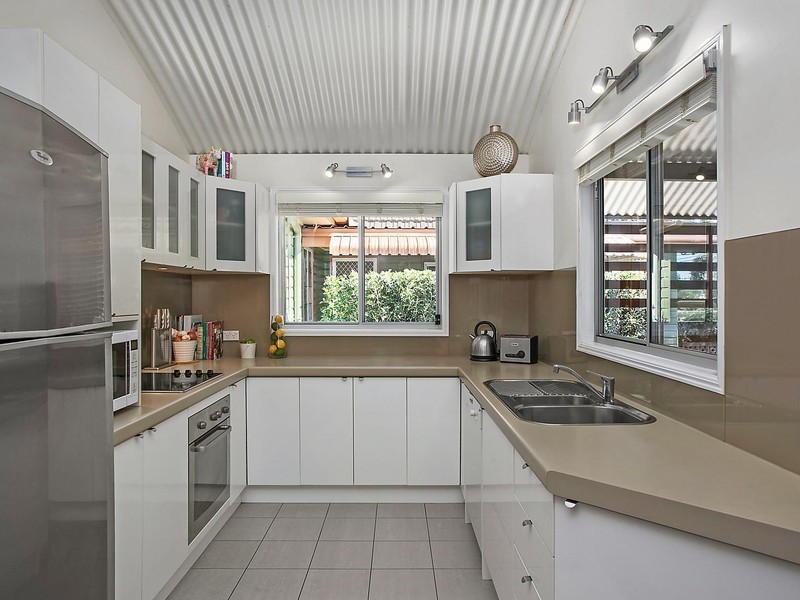 10 First Avenue, Palm Beach QLD 4221
