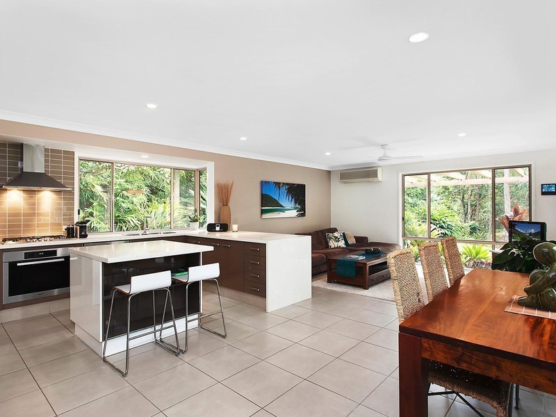 24-26 Wisteria Court, Tallebudgera Valley QLD 4228