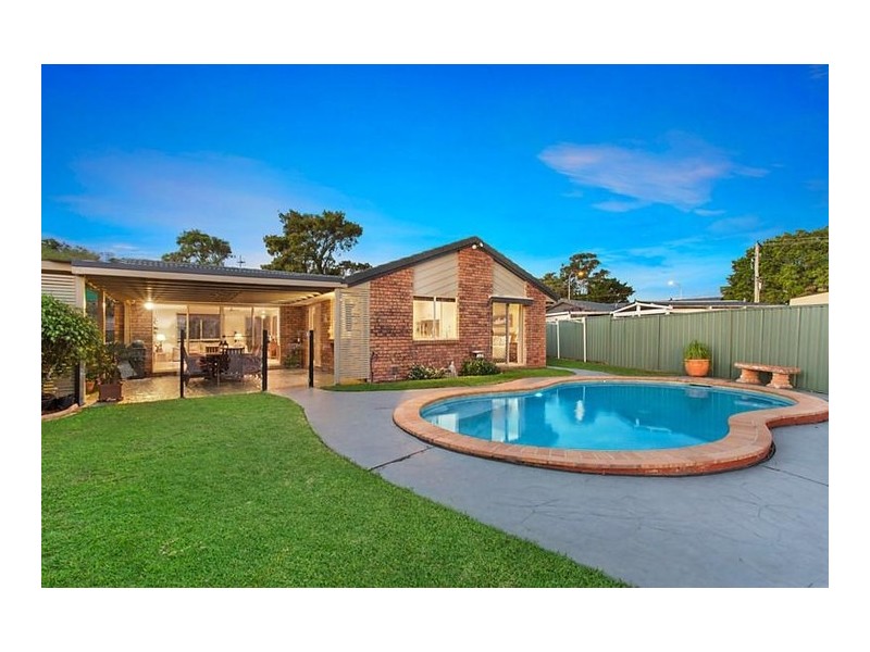 4 Bradshaw Drive, Currumbin Waters QLD 4223