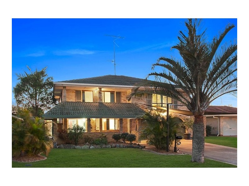 12 Sycamore Place, Palm Beach QLD 4221