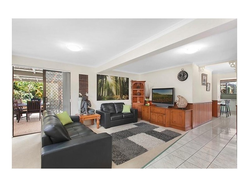 12 Sycamore Place, Palm Beach QLD 4221