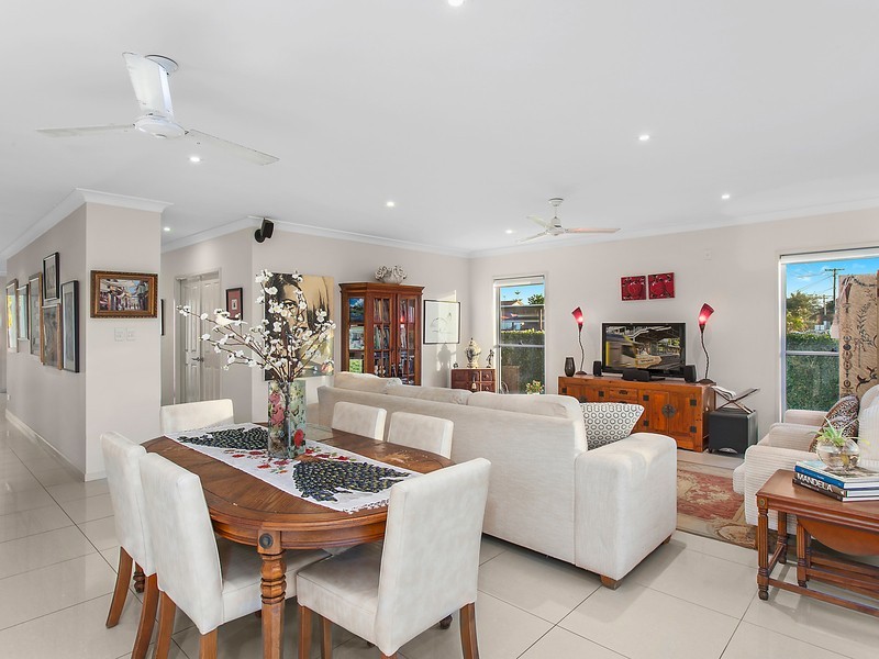 43 Fourteenth Avenue, Palm Beach QLD 4221