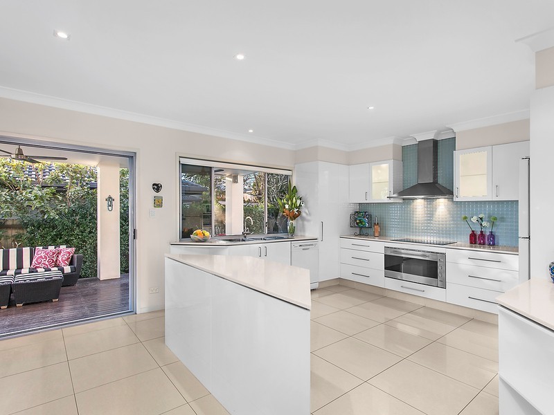 43 Fourteenth Avenue, Palm Beach QLD 4221