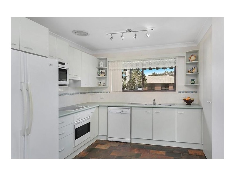 17 Seabrook Street, Elanora QLD 4221