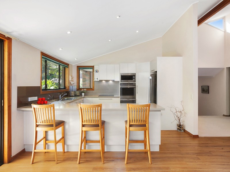 35 Westminster Boulevard, Elanora QLD 4221