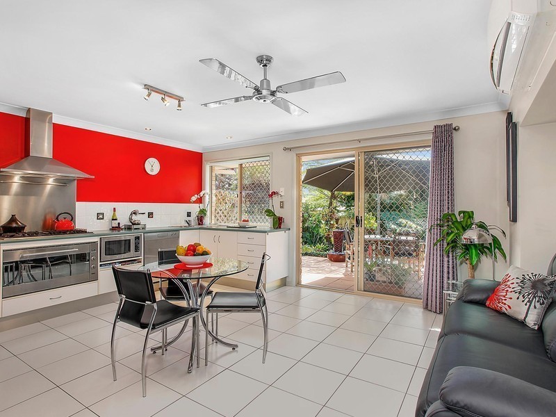 2 Bernoth Street, Currumbin Waters QLD 4223