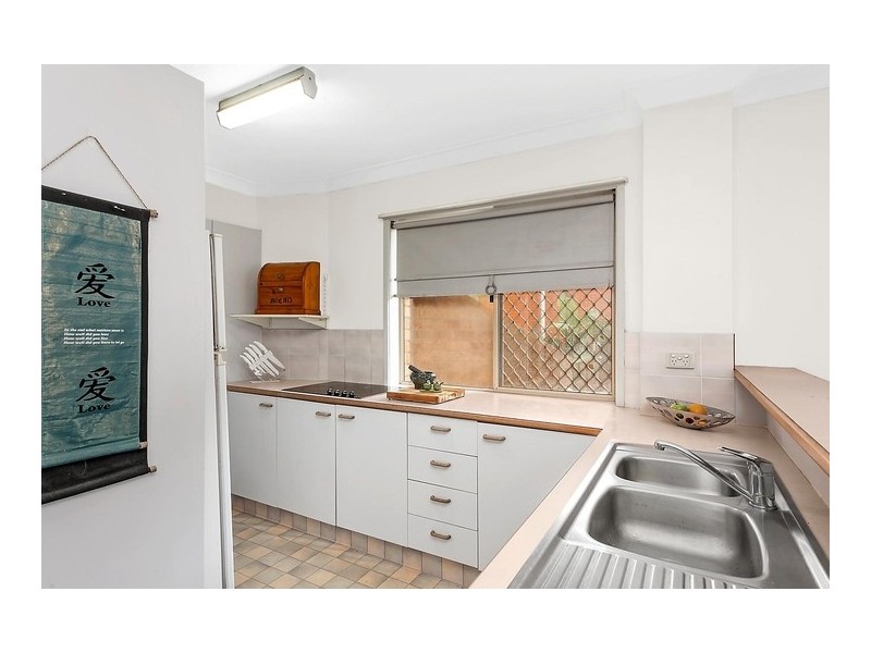 2/1229 Gold Coast Highway, Palm Beach QLD 4221