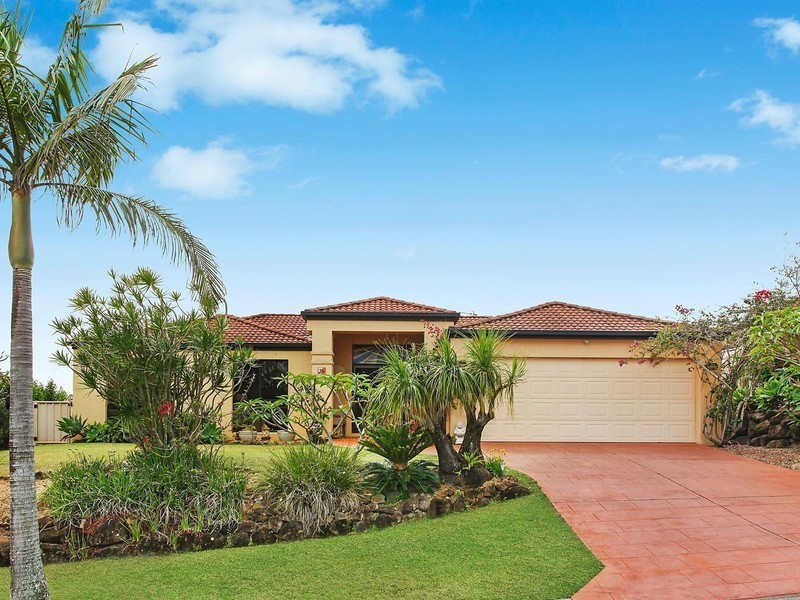 7 Wyara Close, Elanora QLD 4221