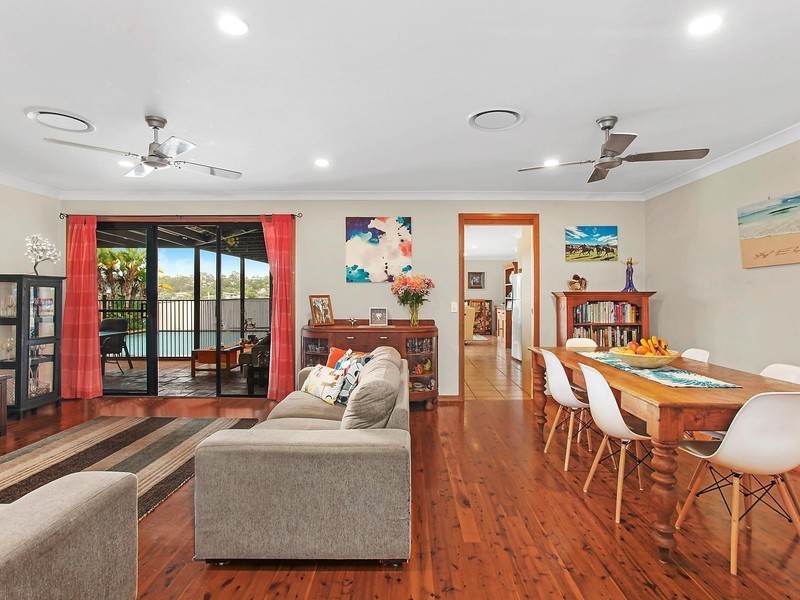 7 Wyara Close, Elanora QLD 4221