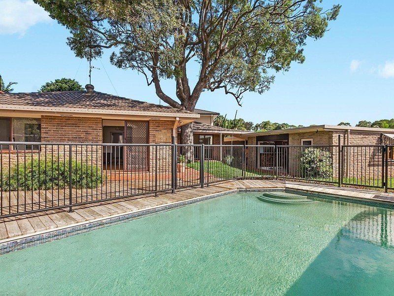 13 Kauri Court, Palm Beach QLD 4221