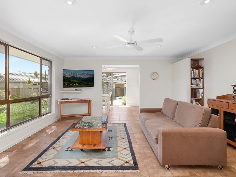 13 Kauri Court, Palm Beach QLD 4221