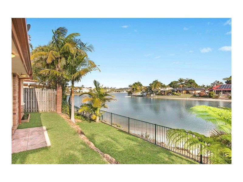 29 Waterdown Drive, Elanora QLD 4221
