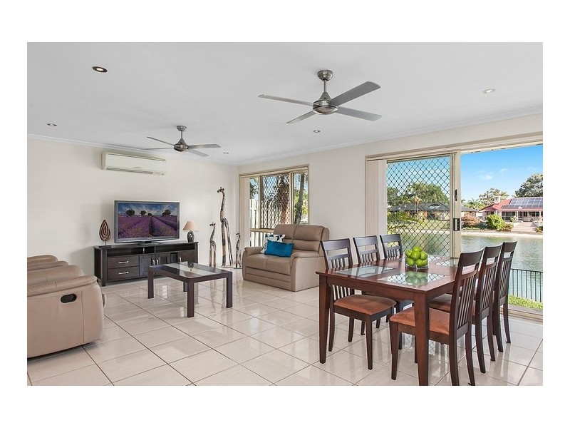 29 Waterdown Drive, Elanora QLD 4221
