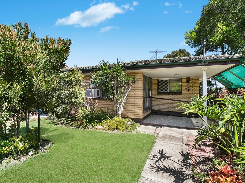 37 Eleventh Avenue, Palm Beach QLD 4221