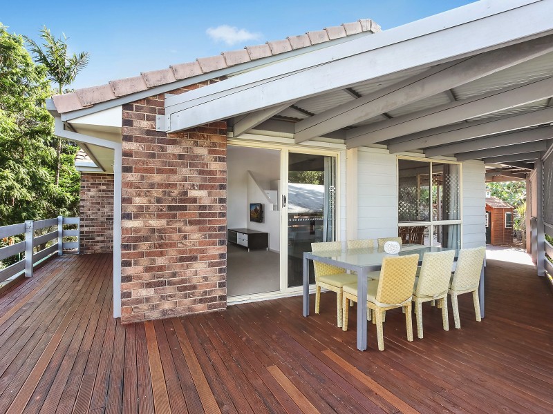 25 Foothill Street, Elanora QLD 4221