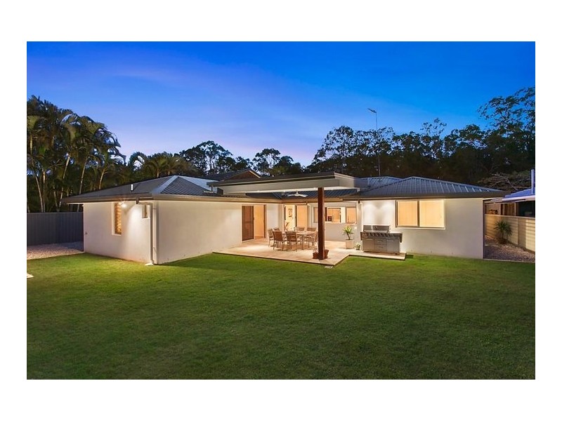 210 Tallebudgera Drive, Palm Beach QLD 4221