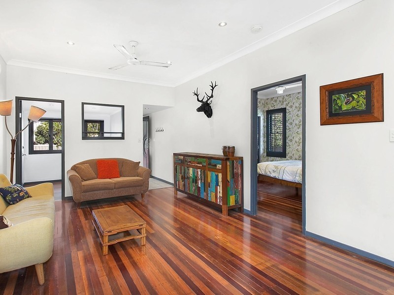 5 Currumbin Creek Road, Currumbin Waters QLD 4223