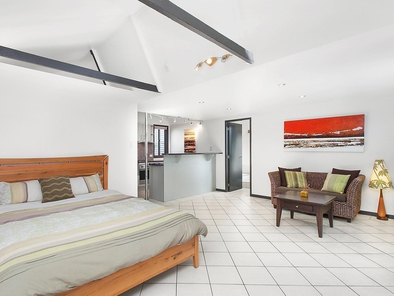 5 Currumbin Creek Road, Currumbin Waters QLD 4223