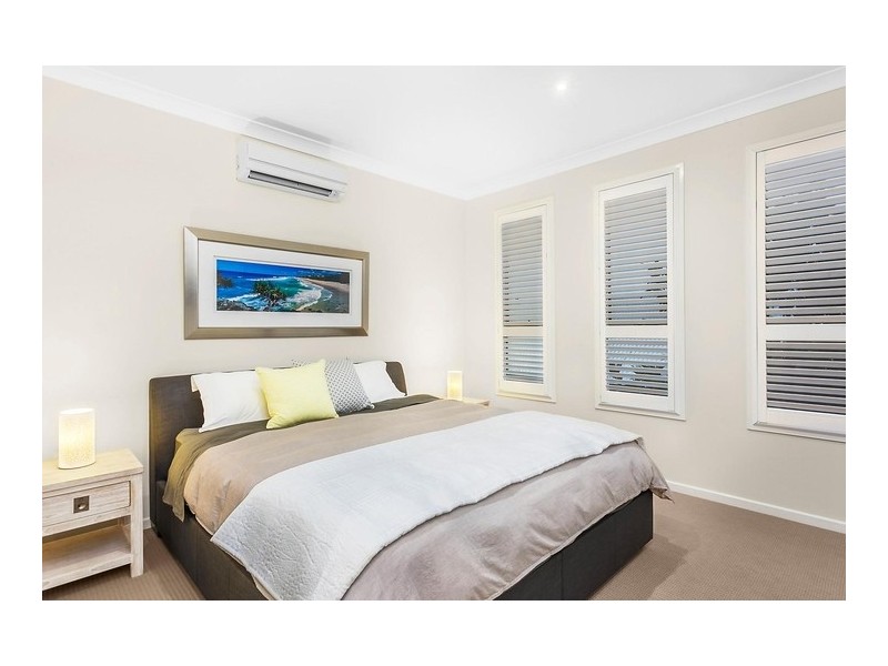 54 Stapylton Street, Coolangatta QLD 4225