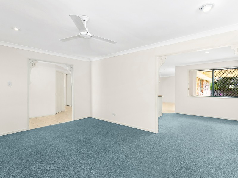 63 Silver Glade Drive, Elanora QLD 4221