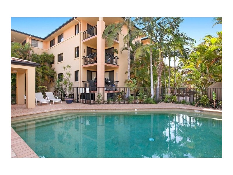 9/5 Tarni Avenue, Palm Beach QLD 4221
