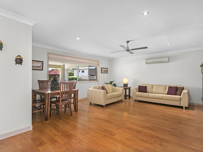 12 Merauke Avenue, Palm Beach QLD 4221