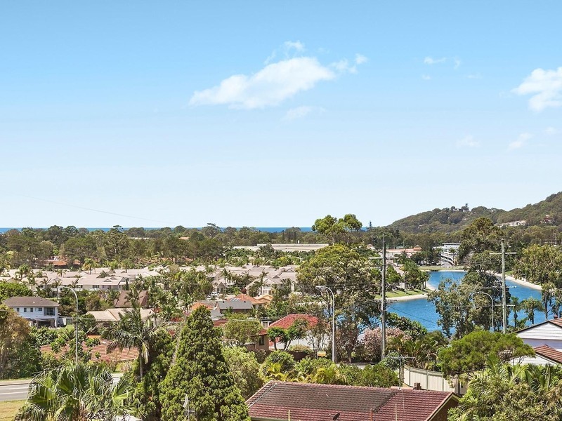 17 Larentia Street, Currumbin Waters QLD 4223