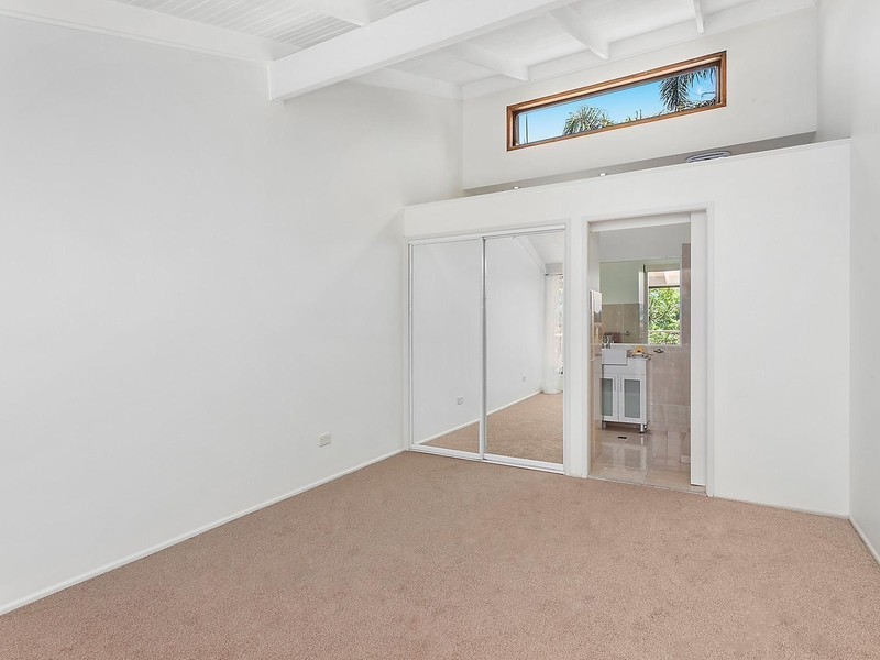 17 Larentia Street, Currumbin Waters QLD 4223