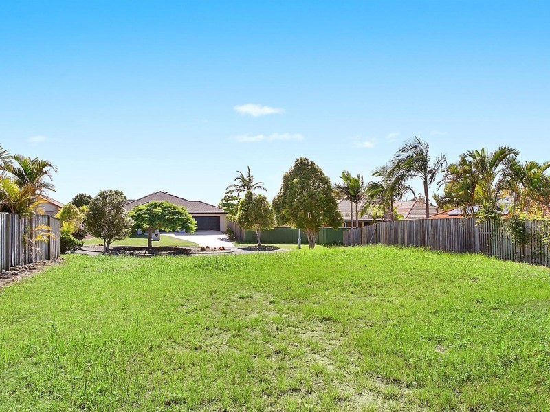 9 Rainbow Fern Court, Robina QLD 4226
