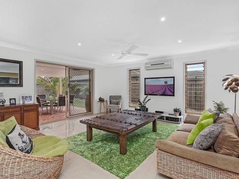 4 Linum Street, Palm Beach QLD 4221