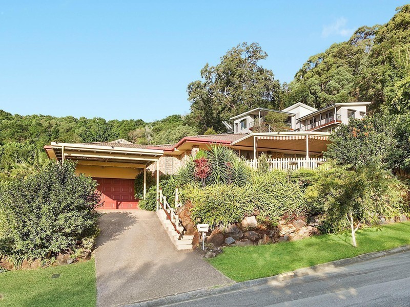 2 Austin Avenue, Currumbin Waters QLD 4223