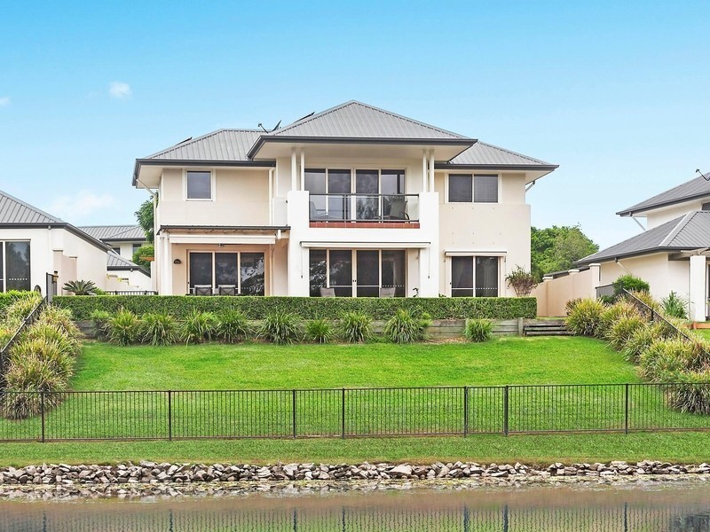 196 Easthill Drive, Robina QLD 4226