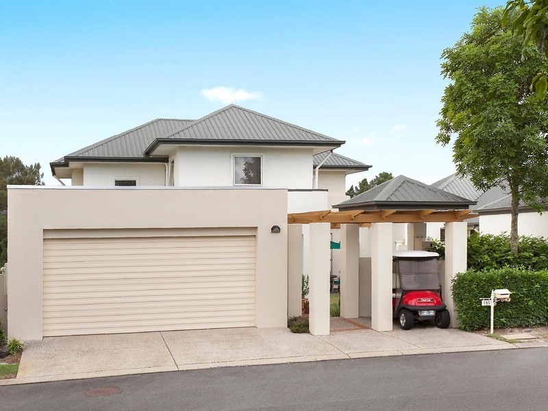 196 Easthill Drive, Robina QLD 4226