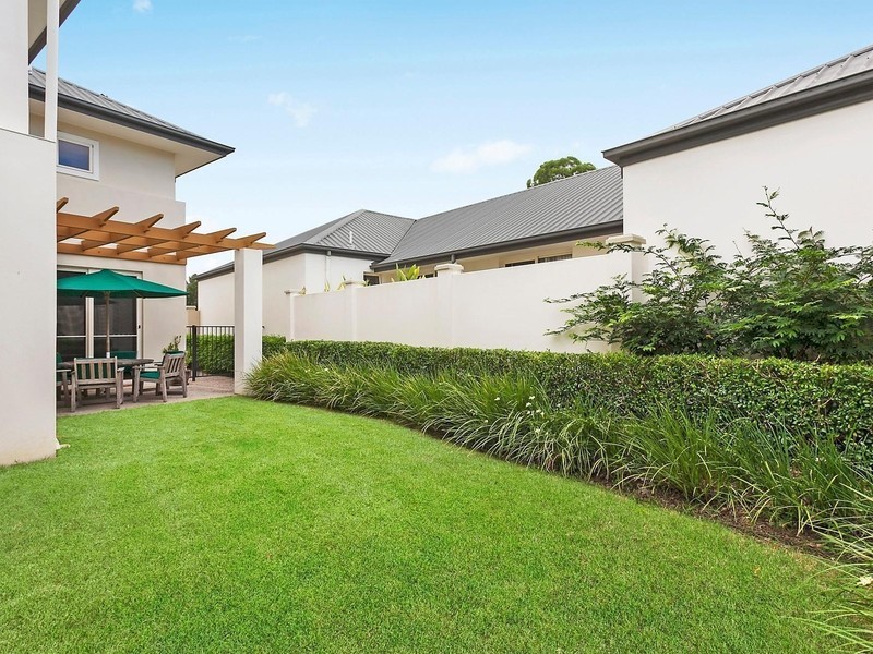196 Easthill Drive, Robina QLD 4226